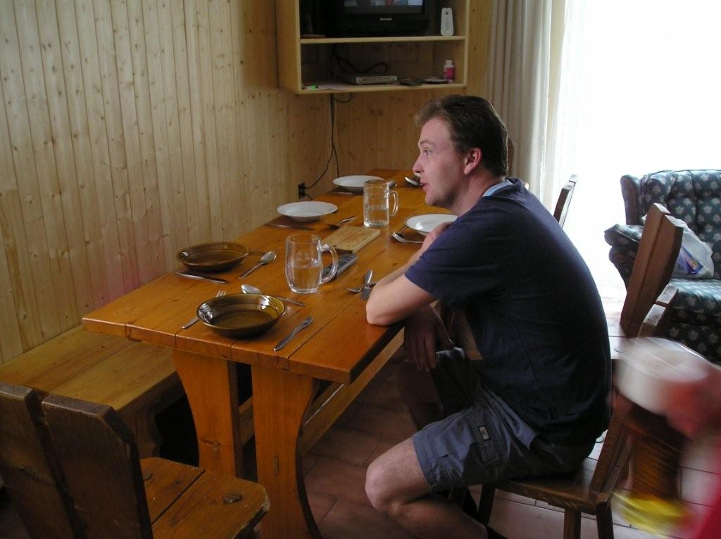 hodný Karel s vodou.jpg
